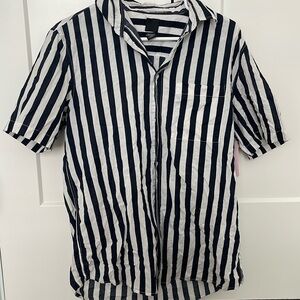 h&m button down shirt